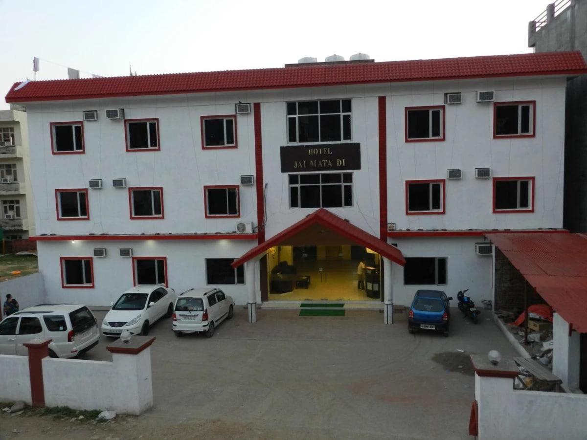 The Jai Mata Di Hotel Katra  Exterior photo